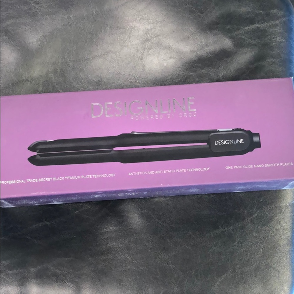 Flat Iron! Giving away a free gift with purchase!